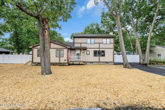 250 Station Drive, Forked River, NJ 08731