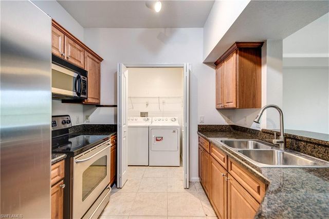 13000 Positano CIR 301, Naples, FL 34105
