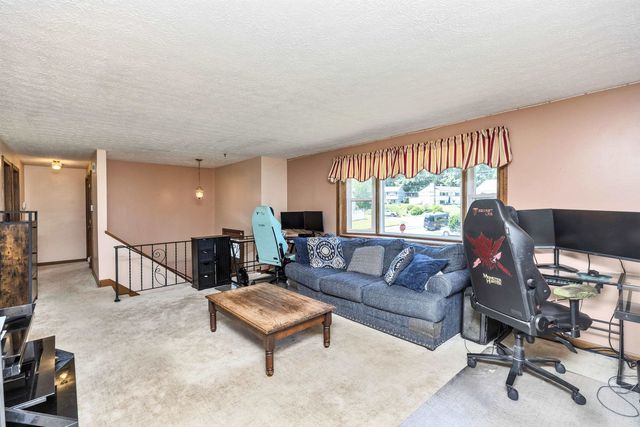 366 Blevens Drive, Manchester, NH 03104