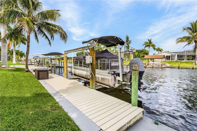 3725 SE 1st AVE, Cape Coral, FL 33904