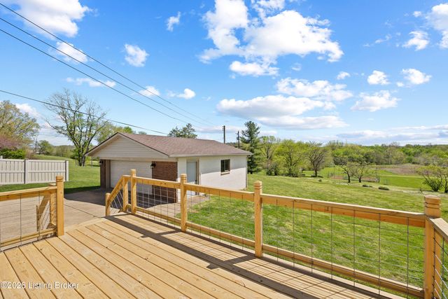201 Salt River Dr, Shepherdsville, KY 40165