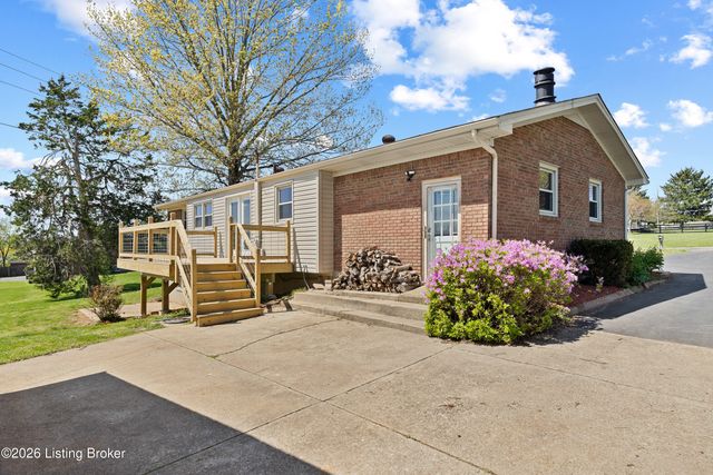 201 Salt River Dr, Shepherdsville, KY 40165