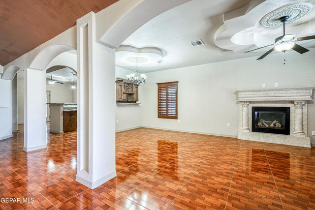 3249 GOLD POINT Drive, El Paso, TX 79938