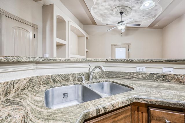 3249 GOLD POINT Drive, El Paso, TX 79938