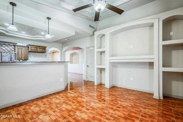 3249 GOLD POINT Drive, El Paso, TX 79938
