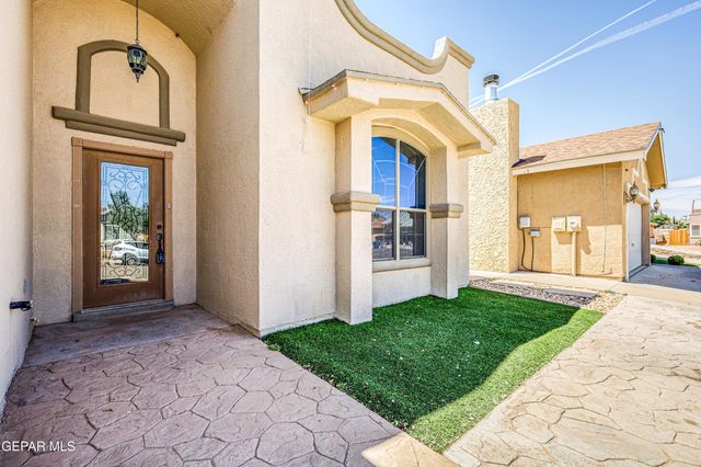 3249 GOLD POINT Drive, El Paso, TX 79938