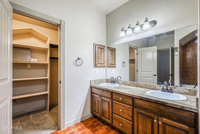 3249 GOLD POINT Drive, El Paso, TX 79938