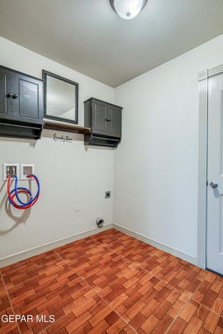 3249 GOLD POINT Drive, El Paso, TX 79938
