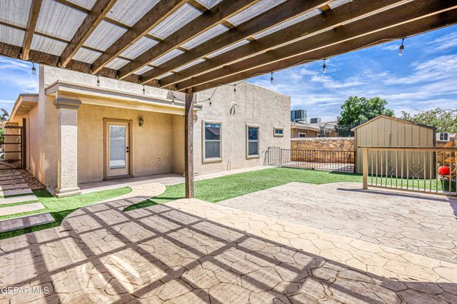3249 GOLD POINT Drive, El Paso, TX 79938
