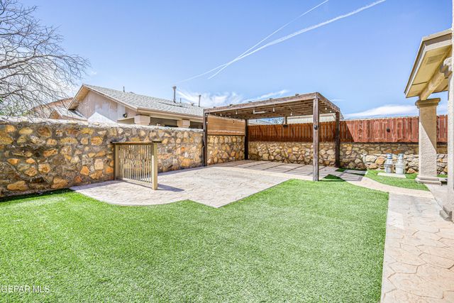 3249 GOLD POINT Drive, El Paso, TX 79938