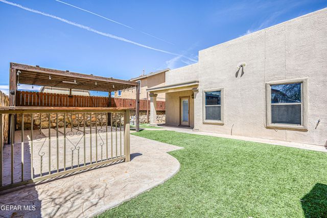 3249 GOLD POINT Drive, El Paso, TX 79938