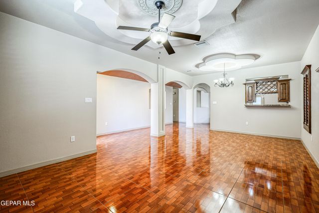 3249 GOLD POINT Drive, El Paso, TX 79938