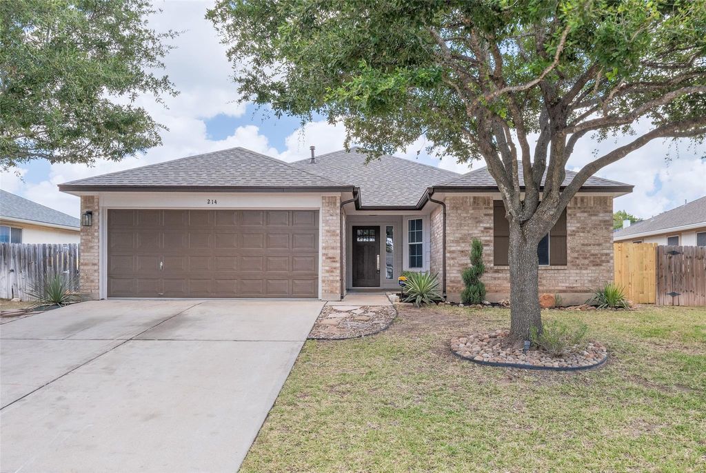 214 Lakemont DR, Hutto, TX 78634
