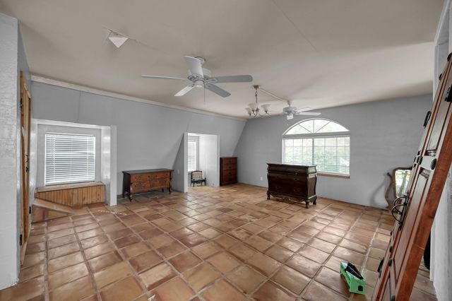 23941 S Lake View Road, Montgomery, TX 77316