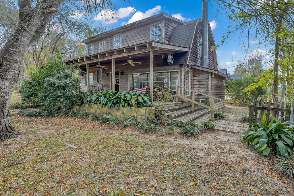 23941 S Lake View Road, Montgomery, TX 77316