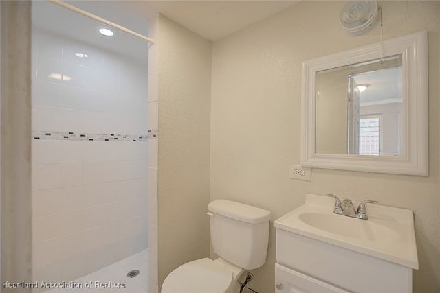 1729 Warfield Place, Sebring, FL 33870