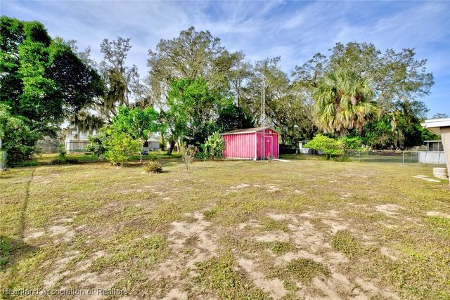 1729 Warfield Place, Sebring, FL 33870