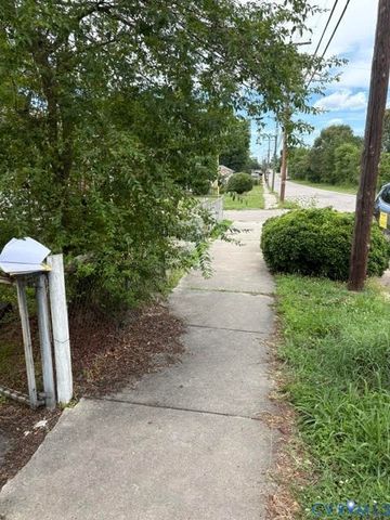 1404 Patterson St, Petersburg, VA 23803