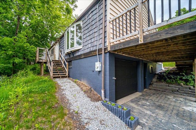 99 Moore Street, Kingston, NY 12401
