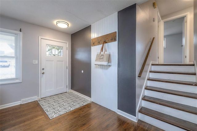 9105 Reeder Drive, Overland Park, KS 66214