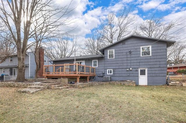 9105 Reeder Drive, Overland Park, KS 66214