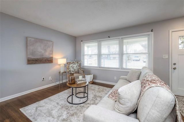 9105 Reeder Drive, Overland Park, KS 66214