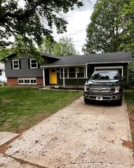 9105 Reeder Drive, Overland Park, KS 66214