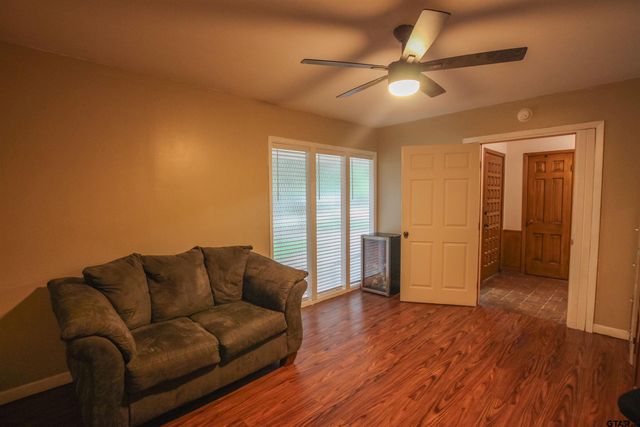 903 Kelly St, Jacksonville, TX 75766