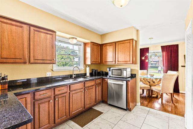 9919 Gooding Drive, Dallas, TX 75220