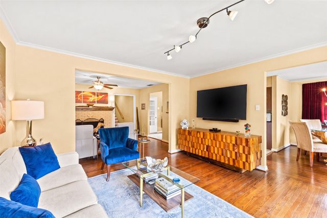 9919 Gooding Drive, Dallas, TX 75220