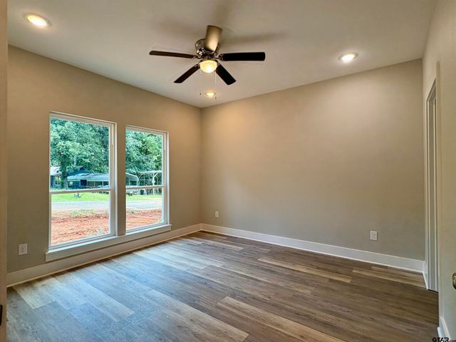 682 El Paso Dr, Bullard, TX 75757