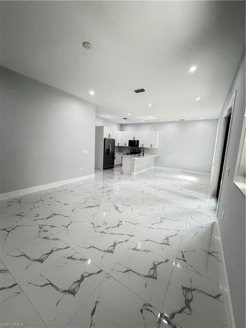 2864 66th AVE NE, Naples, FL 34120