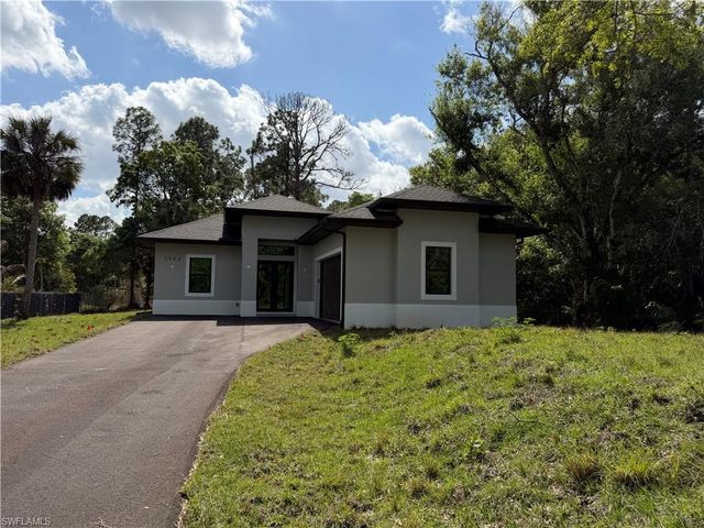 2864 66th AVE NE, Naples, FL 34120