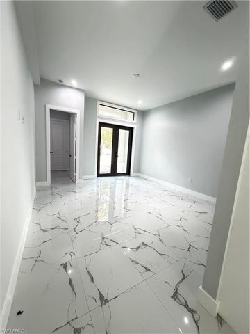 2864 66th AVE NE, Naples, FL 34120