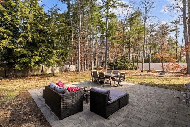 90 Helena Rd, Marshfield, MA 02050