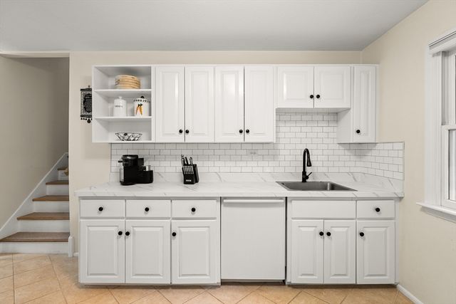 90 Helena Rd, Marshfield, MA 02050