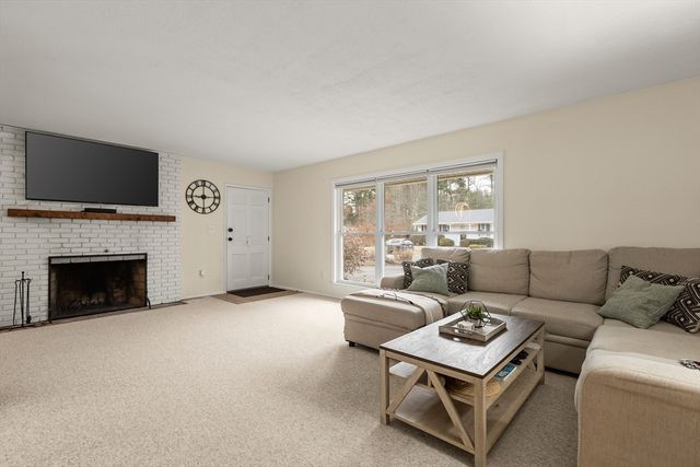 90 Helena Rd, Marshfield, MA 02050