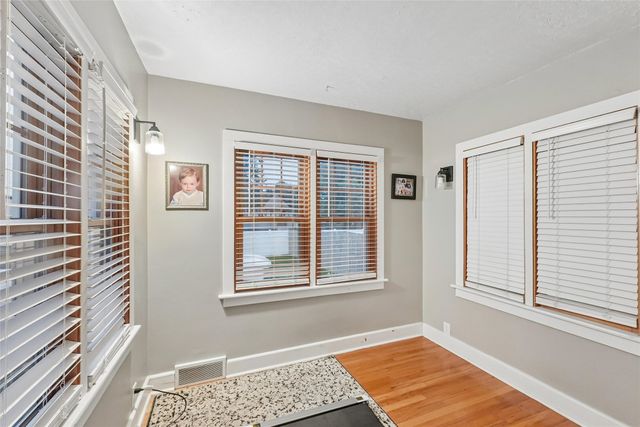 300 9th Street NW, Altoona, IA 50009