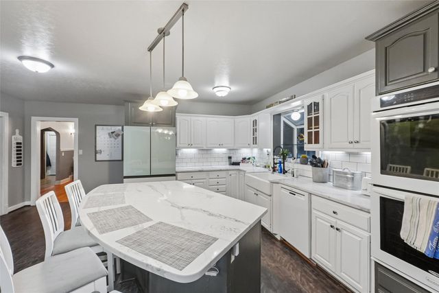 300 9th Street NW, Altoona, IA 50009