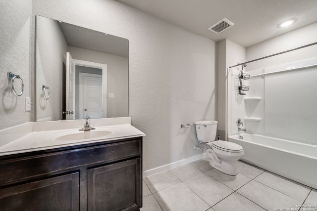 9014 Tennant Ln, Converse, TX 78109