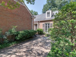 575 CLUB WALK LN # 2, Memphis, TN 38111