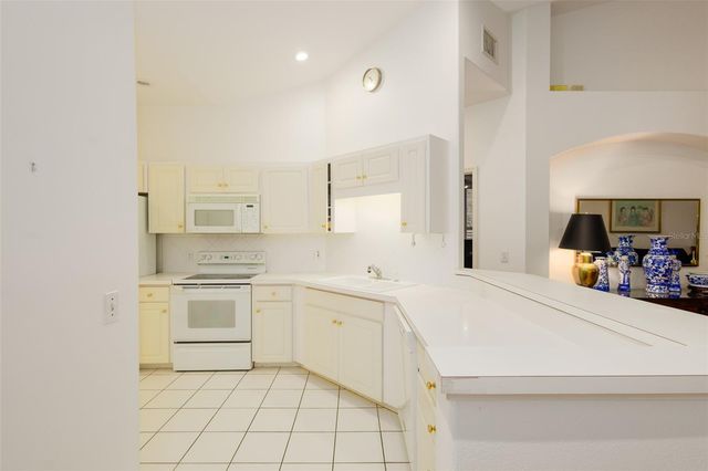 334 ENCLAVE DRIVE 334, Lakeland, FL 33803