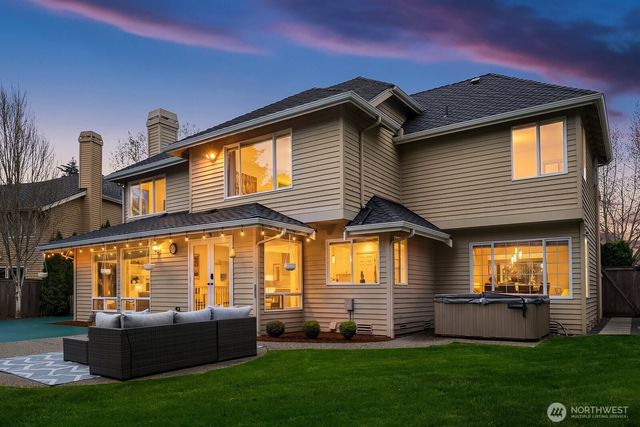 27182 SE 27th Street, Sammamish, WA 98075
