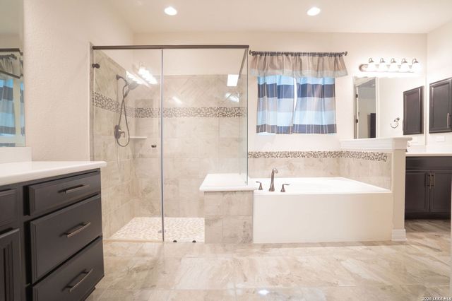 11430 Wake Robin, San Antonio, TX 78253