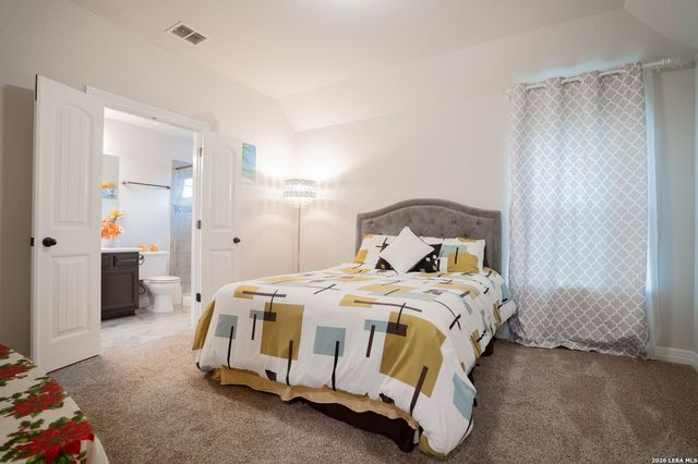 11430 Wake Robin, San Antonio, TX 78253
