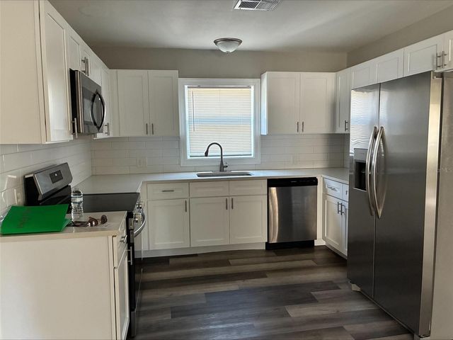 5609 15TH AVENUE S, Gulfport, FL 33707