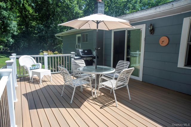 28 Pirog Road, Pine Bush, NY 12566