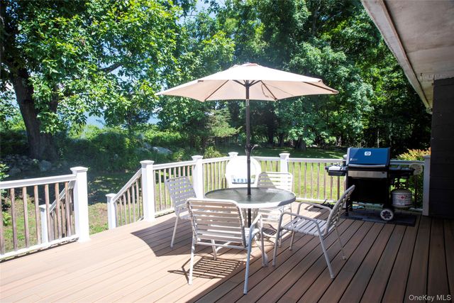 28 Pirog Road, Pine Bush, NY 12566