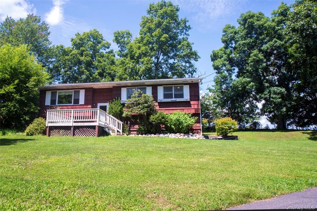 28 Pirog Road, Pine Bush, NY 12566