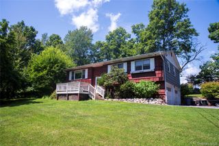 28 Pirog Road, Pine Bush, NY 12566